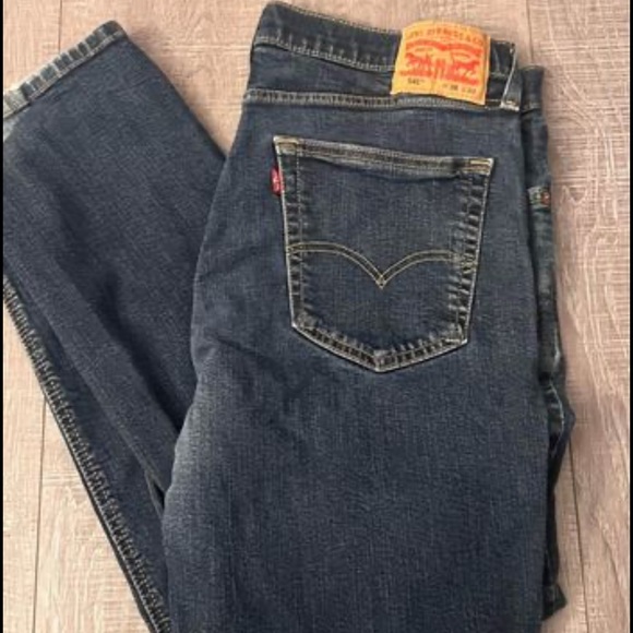 Men levis - Picture 2 of 3